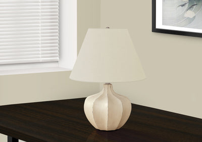 Affordable-Table-Lamp-I-9733-558