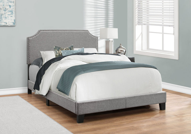 Bed - Full Size / Grey Linen With Chrome Trim - I 5925F