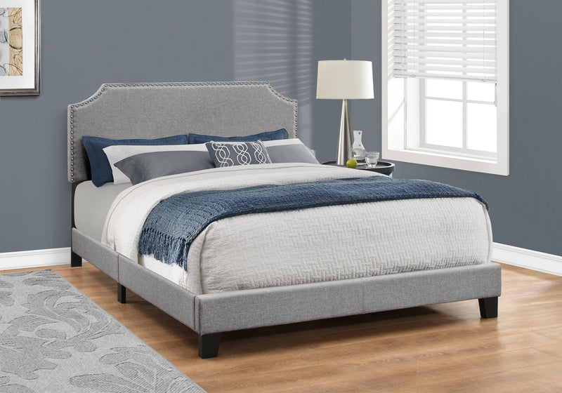 Bed - Queen Size / Grey Linen With Chrome Trim - I 5925Q